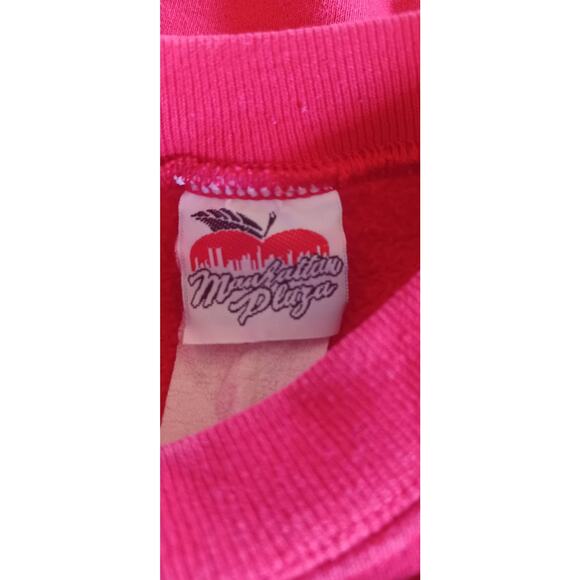 Vintage 90s Red Manhattan Plaza "Winter is for the Birds" Sweatshirt, Size Large - Picture 5 of 6
